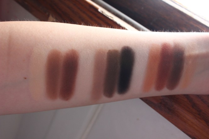 kat von d shade & light eye palette swatches in daylight