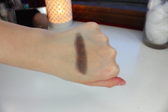 Bombshell Swatch - Tartelette Palette