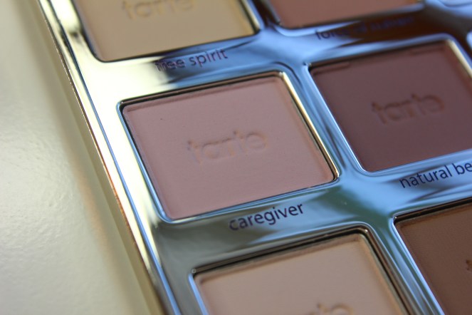 Caregiver - Tartelette Palette