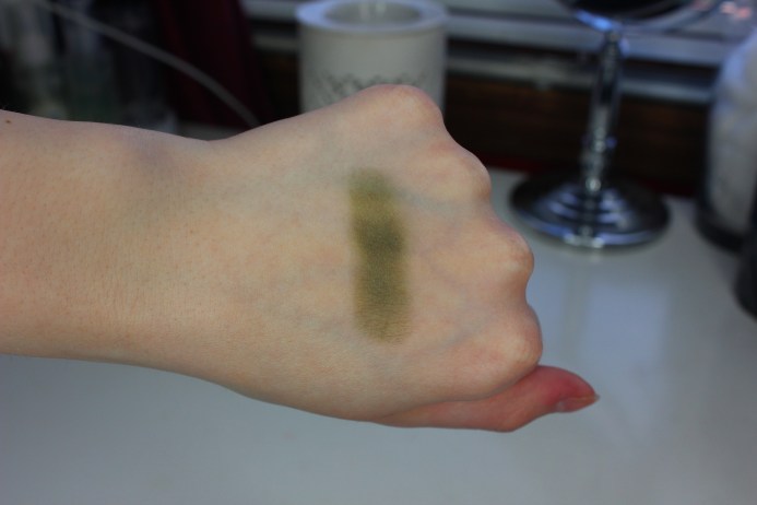MUG Dirty Martini Swatch 1