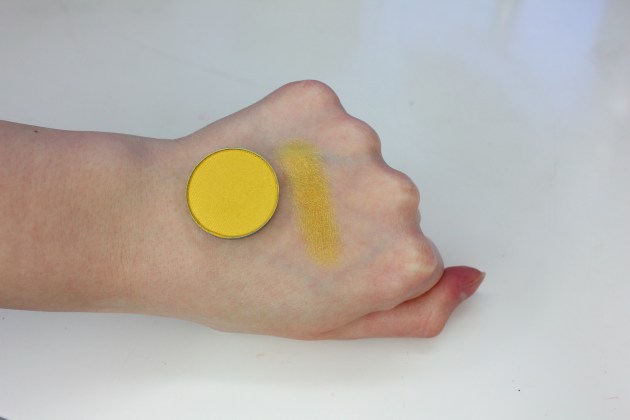 MUG Lemon Drop Swatch 2