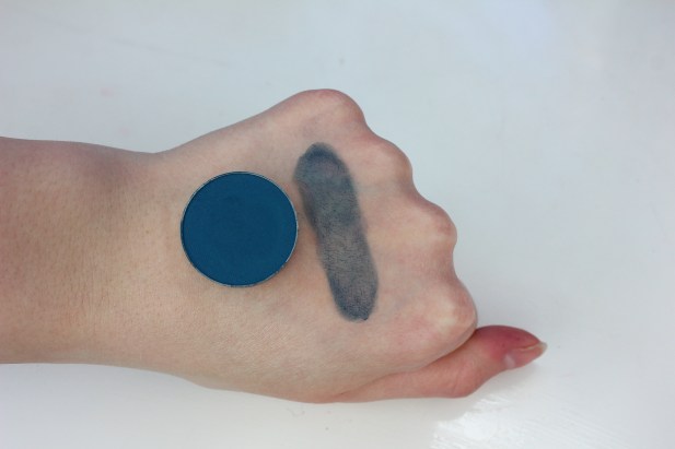 MUG Peacock Swatch 3