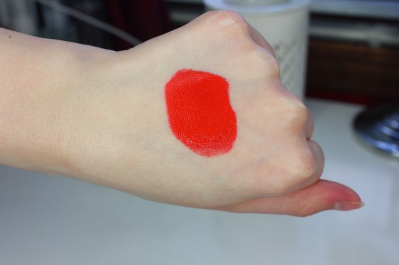 NIA Cosmetics - Fuego Swatch 1