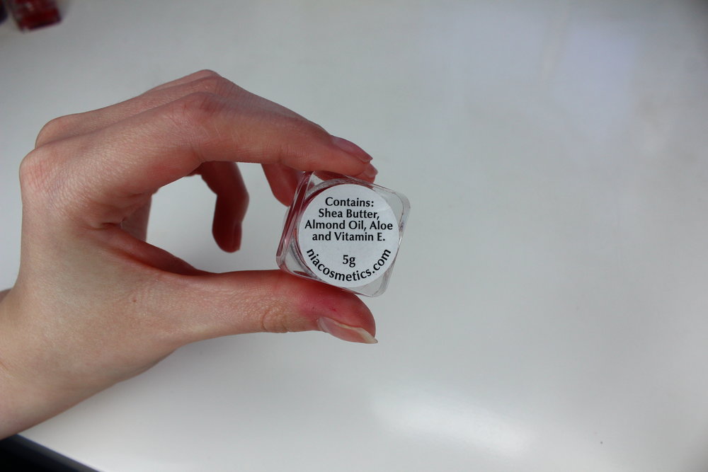 NIA Cosmetics - Packaging & Ingredeients