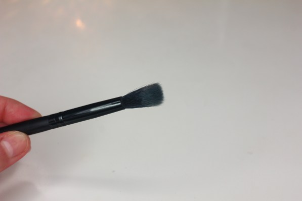 Morphe Brushes 2 - MB23 Round Blender