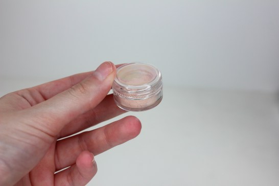 Bright eyes under-eye brightener 1