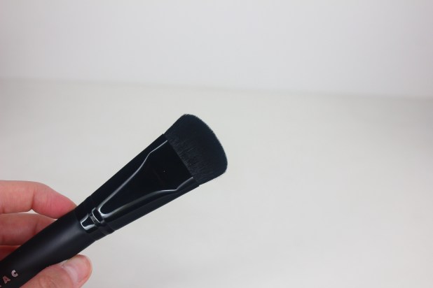 Lorac Pro Contour Palette Brush 1