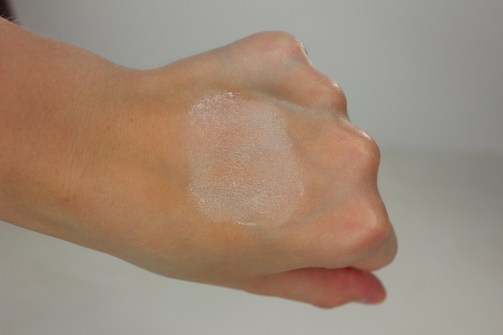 Under-eye Brightener 3