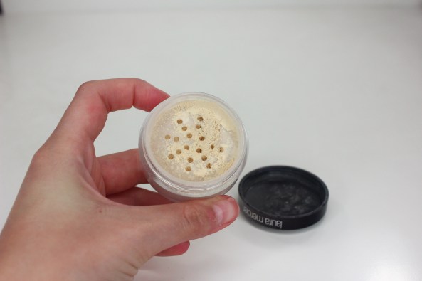 Laura Mercier Setting Powder review