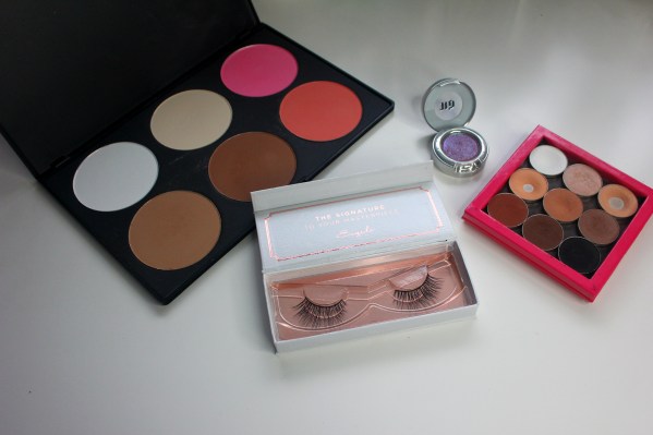 Makeup using Urban Decay's Solstice, Makeup Geek, Sedona Lace Contour & Blush Palette and Esqido Lashes