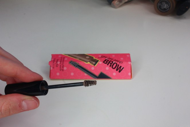 Benefit Gimmie Brow Light:Medium review
