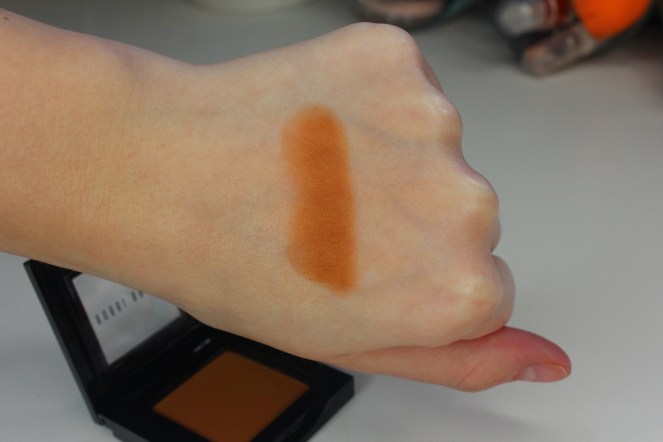 Bobbi Brown Camel eyeshadow swatches
