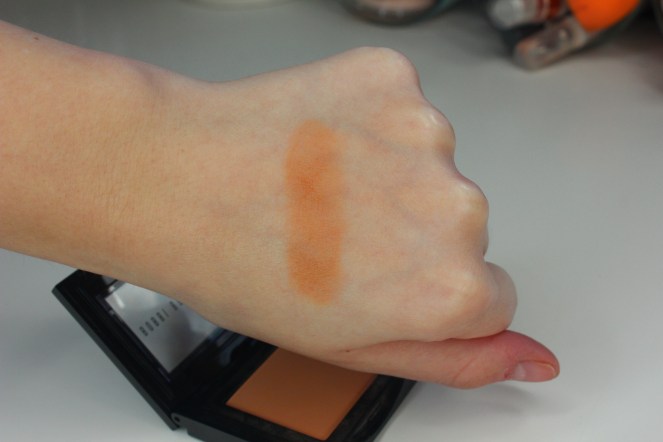 Bobbi Brown Toast eyeshadow swatches